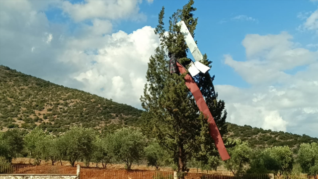 Öğrenciler dersteyken okulun çatısı uçtu! Eğitime 2 gün ara verildi