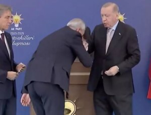 "Halk buyurursa yaparım" demişti, Erdoğan’ın elini öperek AK Parti saflarına geçti