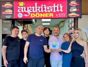 Bursa’nın Kalbinde Dönere Mola Ayaküstü Döner ile Geleneksel Lezzet Yolculuğu